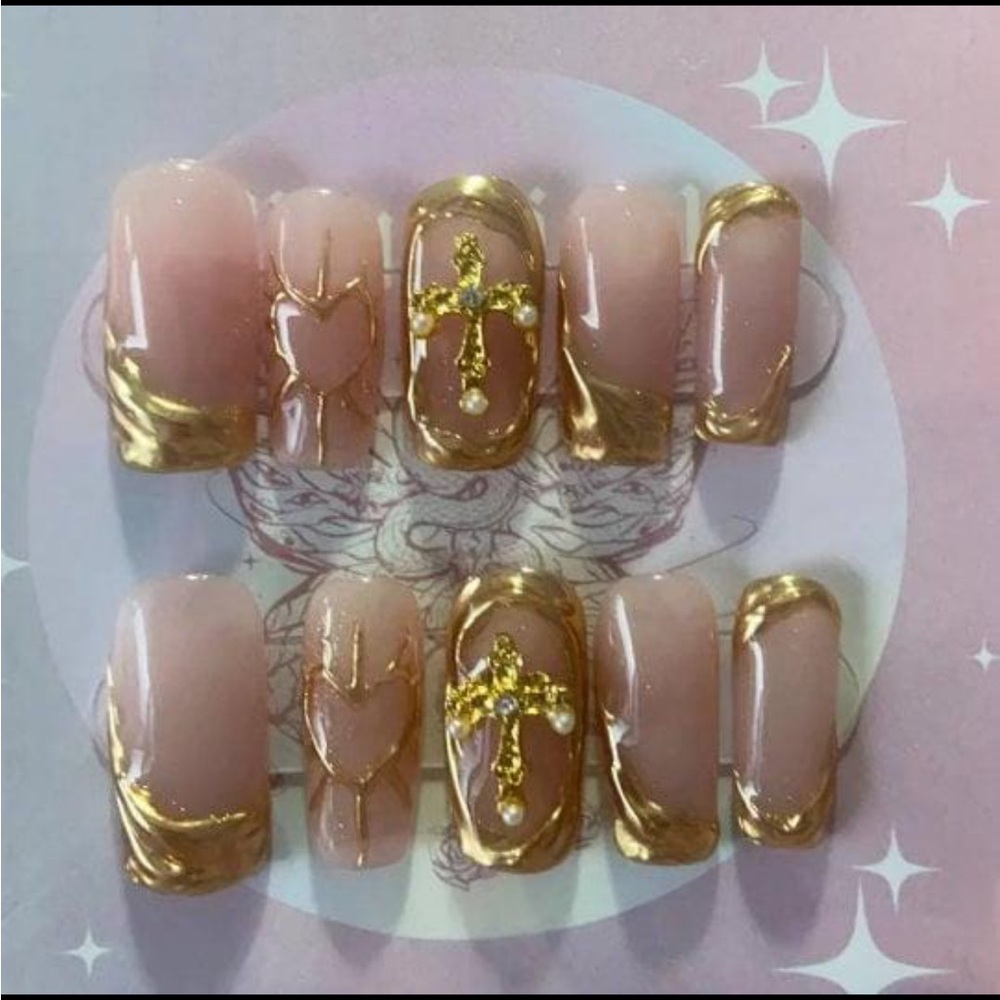 Elegant Gold and Pink Nail Set